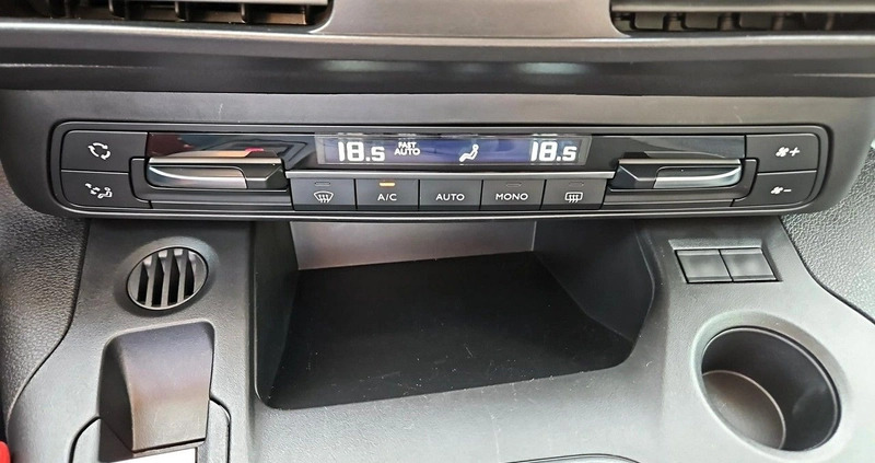 Toyota Proace City Verso cena 99900 przebieg: 38343, rok produkcji 2021 z Błonie małe 326